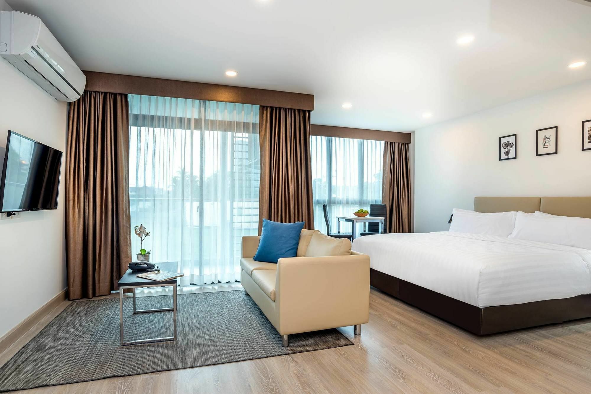 The Rizin Hotell Pattaya Eksteriør bilde