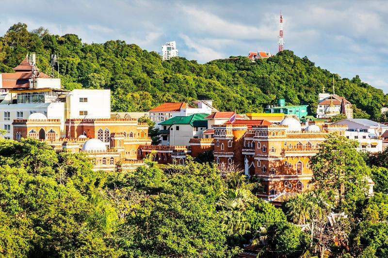 The Rizin Hotell Pattaya Eksteriør bilde